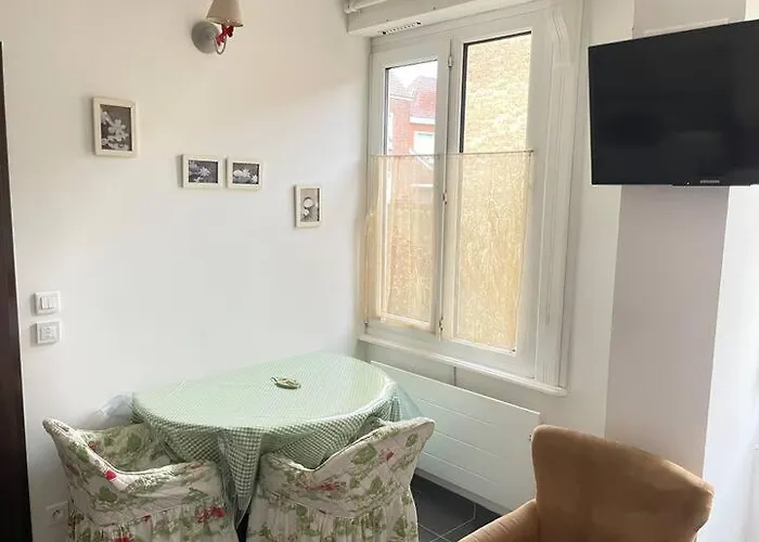 Petit Romantique A La Campagne * Mastaing